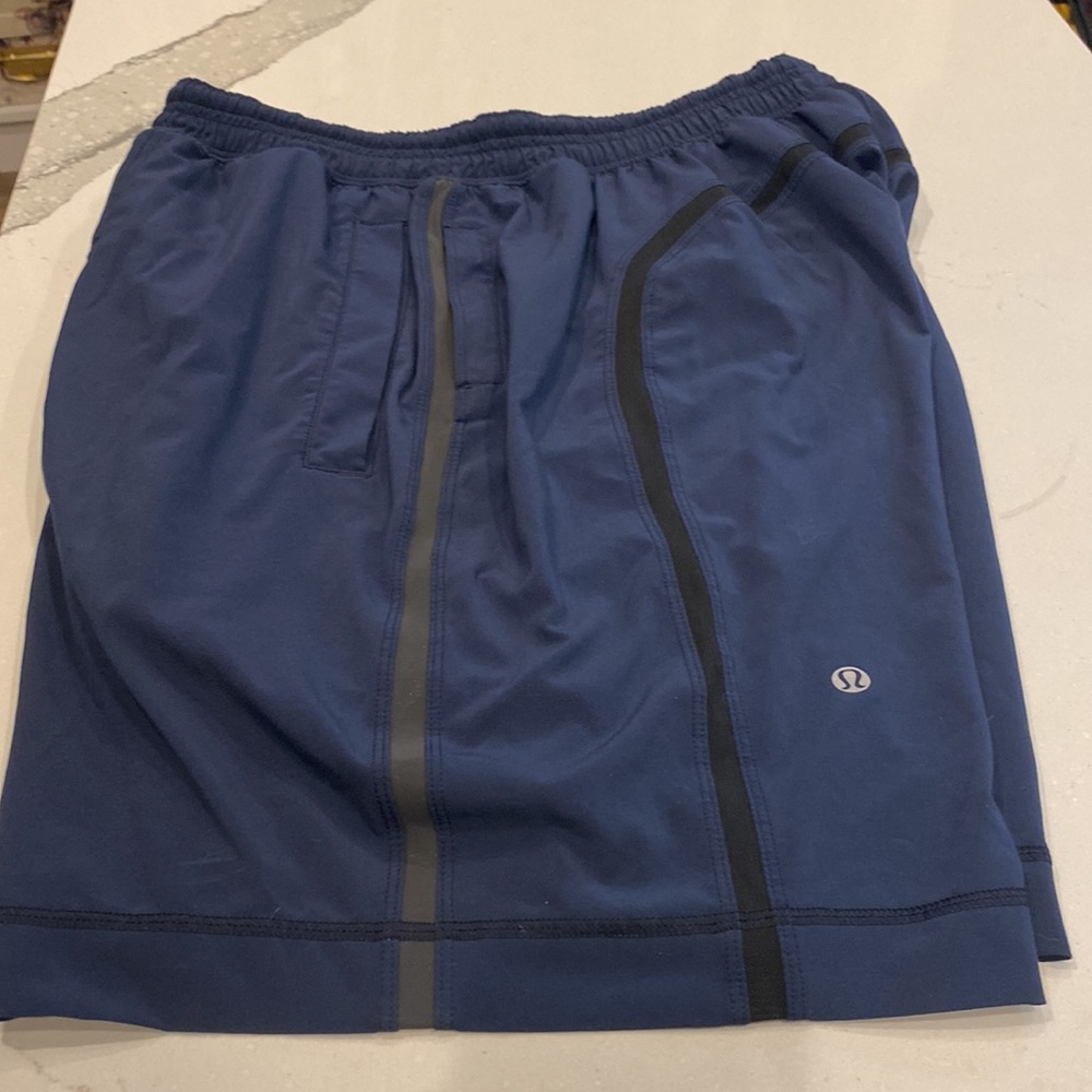 Lululemon mens short size L
